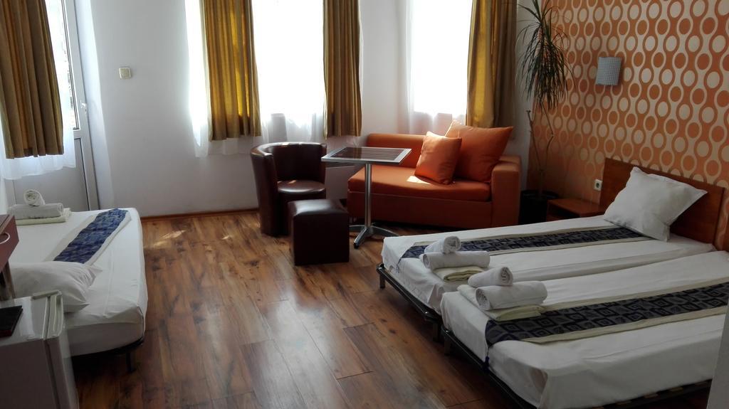 สกอตตีส์ บูติก โฮเทล Hotel โซเฟีย ภายนอก รูปภาพ