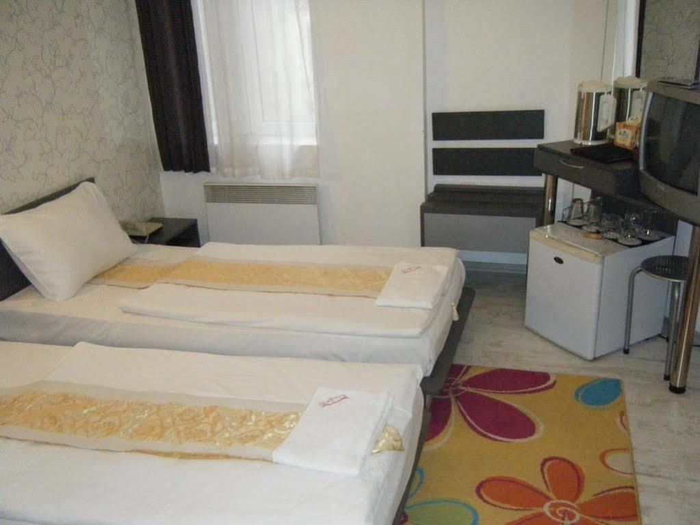 สกอตตีส์ บูติก โฮเทล Hotel โซเฟีย ภายนอก รูปภาพ